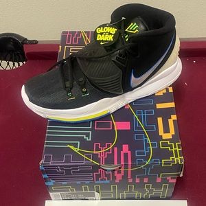 Kyrie Irvin size 12